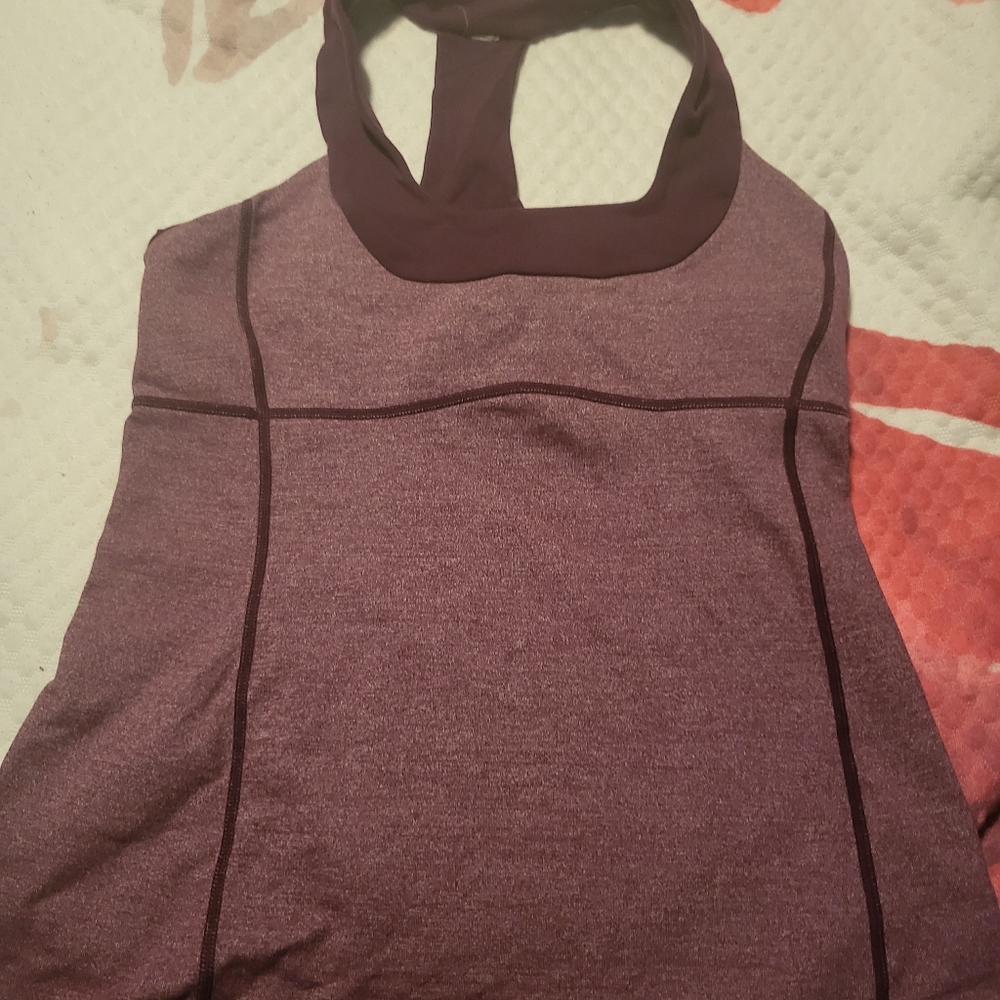Lululemon top